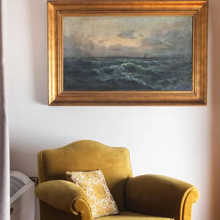 Vila Mythea By 