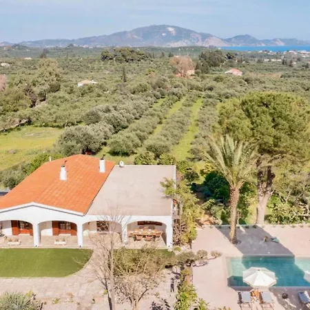 Vila Mythea By 