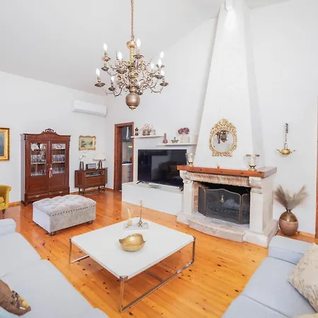 Villa Mythea By 
